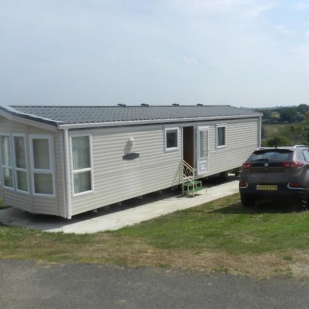 Cwtch Caravans Little Haven Extérieur photo